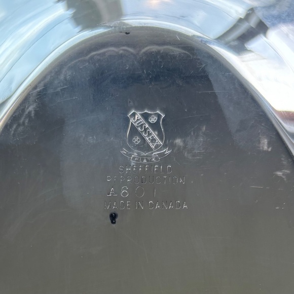 Sussex Plate, Sheffield Reproduction A601 Silver Plated Oval Ornate Serving Tray - Picture 8 of 8